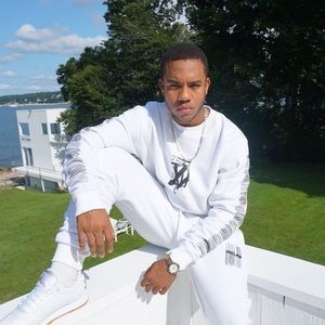 Meet your Posher, Travis